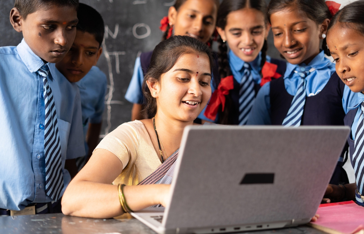 Students participating in social welfare activities in India